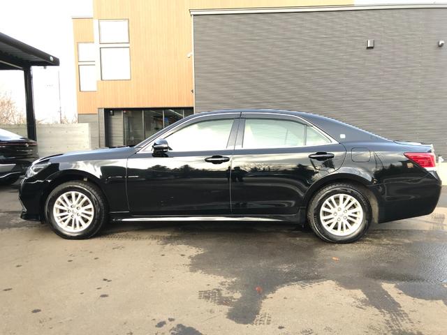 クラウン ロイヤルi-Four キーレス 横滑り防止機能 盗難防止装置 4WD LEDヘッドランプ クルーズコントロール オートライト エアバッグ スマートキー&プッシュスタート ABS(13枚目)