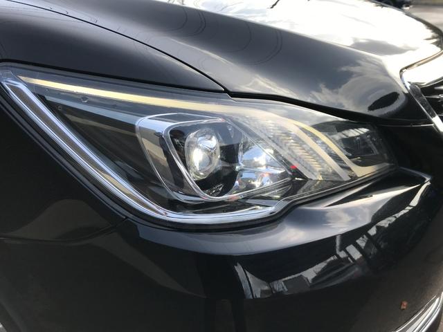 クラウン ロイヤルi-Four キーレス 横滑り防止機能 盗難防止装置 4WD LEDヘッドランプ クルーズコントロール オートライト エアバッグ スマートキー&プッシュスタート ABS(14枚目)