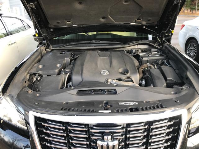 クラウン ロイヤルi-Four キーレス 横滑り防止機能 盗難防止装置 4WD LEDヘッドランプ クルーズコントロール オートライト エアバッグ スマートキー&プッシュスタート ABS(16枚目)