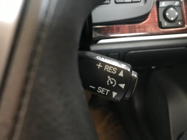 クラウン ロイヤルi-Four キーレス 横滑り防止機能 盗難防止装置 4WD LEDヘッドランプ クルーズコントロール オートライト エアバッグ スマートキー&プッシュスタート ABS(28枚目)