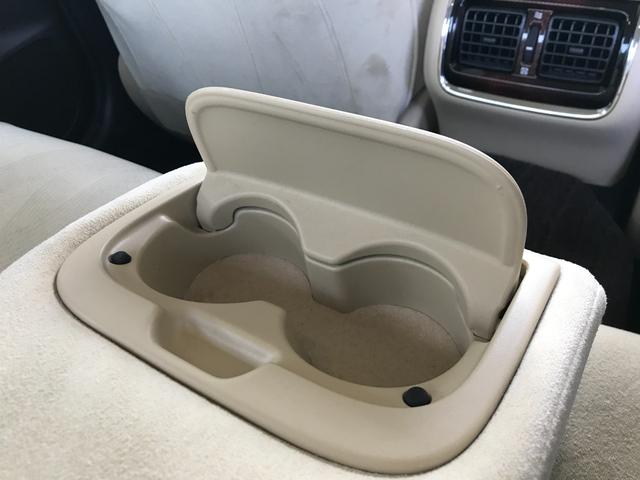 クラウン ロイヤルi-Four キーレス 横滑り防止機能 盗難防止装置 4WD LEDヘッドランプ クルーズコントロール オートライト エアバッグ スマートキー&プッシュスタート ABS(45枚目)