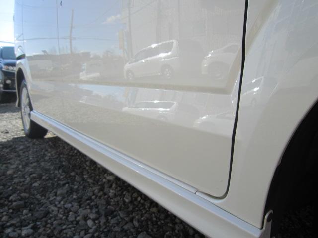 N-BOXカスタム G・Lパッケージ 4WD ワンオーナー車 パワースライドドア 社外ナビ&フルセグTV Bカメラ E/Gスターター ドラレコ ETC HID フォグ 社外アルミ 記録簿 冬タイヤ+アルミセット積込み 1年間走行無制限保証(9枚目)