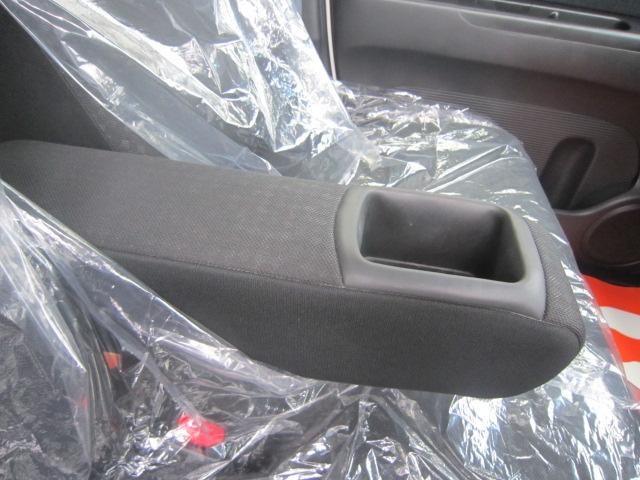 N-BOXカスタム G・Lパッケージ 4WD ワンオーナー車 パワースライドドア 社外ナビ&フルセグTV Bカメラ E/Gスターター ドラレコ ETC HID フォグ 社外アルミ 記録簿 冬タイヤ+アルミセット積込み 1年間走行無制限保証(29枚目)