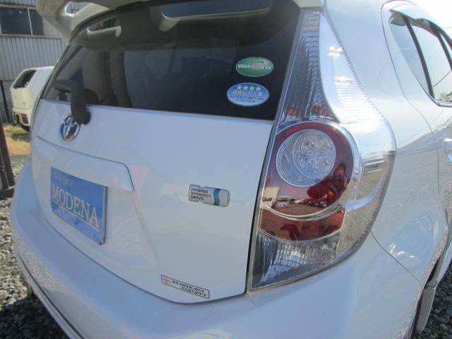 アクア Ｇ　１オーナー　純正エアロ　ナビ＆フルセグＴＶ　Ｂｉｕｅｔｏｏｔｈ　スマートキー　エンスタ　Ｐスタート　シートヒーター　ＥＴＣ　純正１６ＡＷ　ドアバイザー　記録簿　スタッドレス＋アルミセット積込み（13枚目）