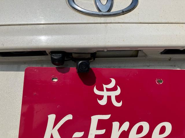 ヴェルファイア ２．４Ｚ　プラチナセレクションＩＩ　４ＷＤ　スマートキー　クラランスソナー　電動リアゲート　ＵＳＢ入力端子　Ｂｌｕｅｔｏｏｔｈ接続　バックカメラ　ナビ　ＥＴＣ　サイドバイザー　オットマン　修復歴なし　保証あり　ホワイト（9枚目）