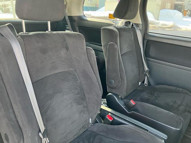 ヴェルファイア ２．４Ｚ　プラチナセレクションＩＩ　４ＷＤ　スマートキー　クラランスソナー　電動リアゲート　ＵＳＢ入力端子　Ｂｌｕｅｔｏｏｔｈ接続　バックカメラ　ナビ　ＥＴＣ　サイドバイザー　オットマン　修復歴なし　保証あり　ホワイト（13枚目）