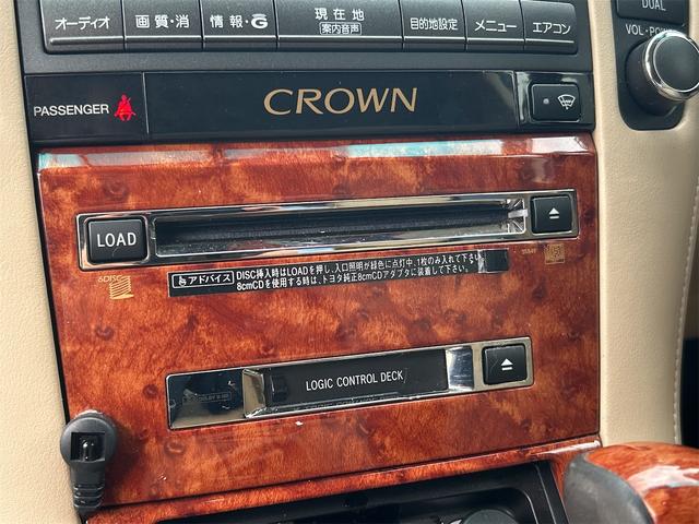 クラウン ロイヤルサルーンｉ－Ｆｏｕｒ　４ＷＤ　ドライブレコーダー　オートクルーズコントロール　バックカメラ　ナビ　エアロ　ＨＩＤ　ＡＴ　スマートキー　電動格納ミラー　盗難防止システム　ＣＤ　衝突安全ボディ　ＡＢＳ　ＥＳＣ　エアコン（23枚目）