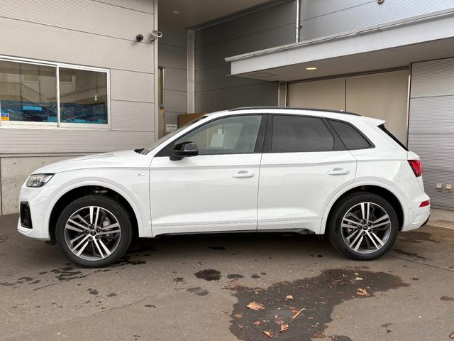 Ｑ５ ４０ＴＤＩクワトロ　Ｓライン　☆元弊社試乗車　／　特別仕様車☆　Ｓｌｉｎｅ　ｄｙｎａｍｉｃ　ｅｄｉｔｉｏｎパッケージ　Ｓｌｉｎｅプラスパッケージ　コンフォートパッケージ　ブラックスタイリングパッケージ　ファインナッパレザー（6枚目）