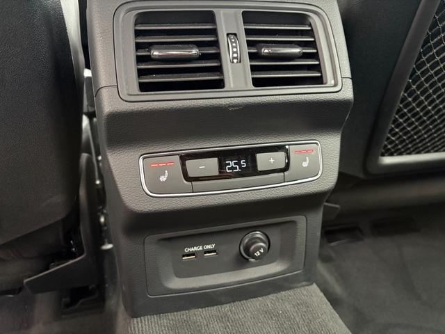 Ｑ５ ４０ＴＤＩクワトロ　Ｓライン　☆元弊社試乗車　／　特別仕様車☆　Ｓｌｉｎｅ　ｄｙｎａｍｉｃ　ｅｄｉｔｉｏｎパッケージ　Ｓｌｉｎｅプラスパッケージ　コンフォートパッケージ　ブラックスタイリングパッケージ　ファインナッパレザー（13枚目）