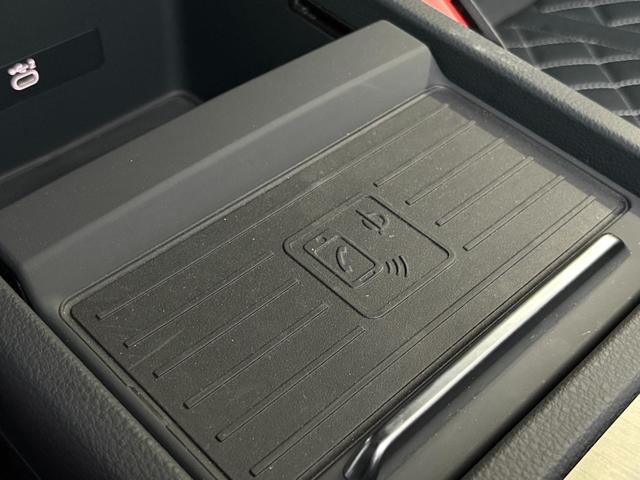 Ｑ５ ４０ＴＤＩクワトロ　Ｓライン　☆元弊社試乗車　／　特別仕様車☆　Ｓｌｉｎｅ　ｄｙｎａｍｉｃ　ｅｄｉｔｉｏｎパッケージ　Ｓｌｉｎｅプラスパッケージ　コンフォートパッケージ　ブラックスタイリングパッケージ　ファインナッパレザー（52枚目）