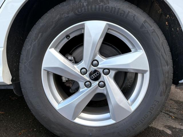 Ｑ３ ３５ＴＤＩクワトロアドバンスド　コンビニエンス＆アシスタンスパッケージ　ＴＶチューナー　ラグジュアリーパッケージ　テクノロジーパッケージ　ステアリングホイール３スポークレザー（47枚目）