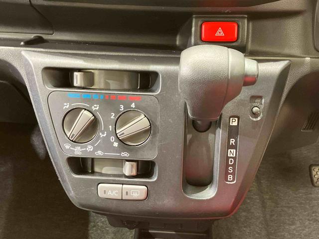 ミライース Ｌ　ＳＡＩＩＩ　４ＷＤ　アイドリングストップ　オートマチックハイビーム　オートライト　衝突防止システム　レーンアシスト　キーレスエントリー　記録簿　エアバッグ　エアコン　パワーステアリング　パワーウィンドウ　ＣＤ（10枚目）