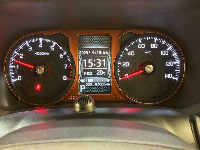 タフト Ｇターボ　４ＷＤ　アルミホイール　シートヒーター　ターボ　アイドリングストップ　オートマチックハイビーム　衝突防止システム　ＬＥＤヘッドランプ　レーンアシスト　スマートキー　記録簿　ワンオーナー　エアバッグ（8枚目）