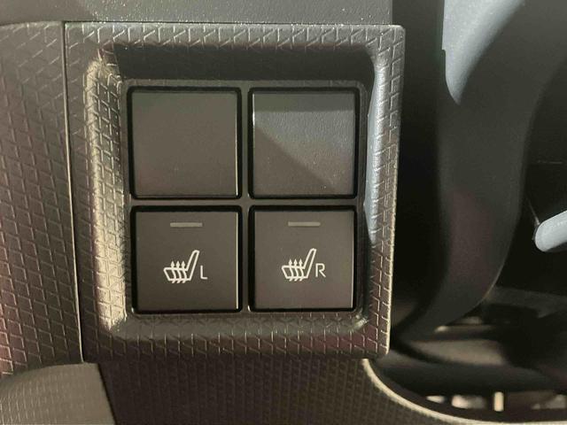 タント ファンクロスターボ 4WD 両側電動スライドドア シートヒーター ターボ アイドリングストップ オートマチックハイビーム USB入力端子 オートライト 衝突防止システム LEDヘッドランプ レーンアシスト スマートキー(27枚目)