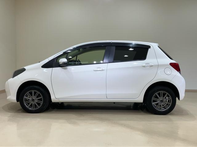 ヴィッツ F(12枚目)