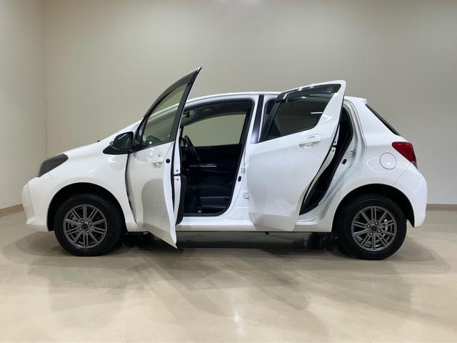 ヴィッツ F(13枚目)