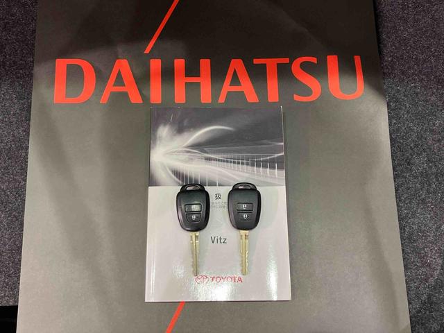 ヴィッツ F(19枚目)