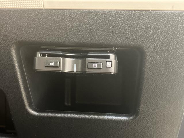 ムーヴキャンバス Ｘメイクアップ　ＳＡＩＩ　４ＷＤ　メモリーナビ　ＥＴＣ　両側スライドドア　アイドリングストップ　オートライト　衝突防止システム　レーンアシスト　ドライブレコーダー　スマートキー　記録簿　ワンオーナー　エアバッグ　エアコン（27枚目）