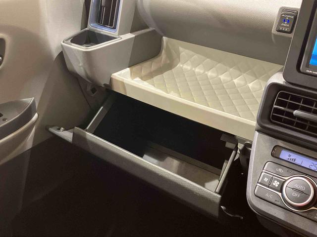 タント Xセレクション 4WD バックカメラ 両側スライド・片側電動 シートヒーター アイドリングストップ オートマチックハイビーム USB入力端子 オートライト 衝突防止システム LEDヘッドランプ レーンアシスト 記録簿(11枚目)