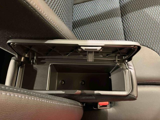 タント カスタムＸ　４ＷＤ　両側電動スライドドア　シートヒーター　アイドリングストップ　オートマチックハイビーム　オートライト　衝突防止システム　ＬＥＤヘッドランプ　レーンアシスト　スマートキー　横滑り防止装置　記録簿（30枚目）