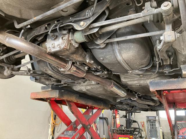 インプレッサ ＷＲＸ　ＳＴｉ　アプライドＣ　ＤＣＣＤ　ブリッツ車高調　ＨＫＳマフラー　ＳＴＩ１８インチＡＷ　ＤＥＦＩ３連メーター　ＳＴＩブースト計　ＭＯＭＯステアリング　ストラーダナビ　Ｔベル交換済　取説　道外仕入車（13枚目）