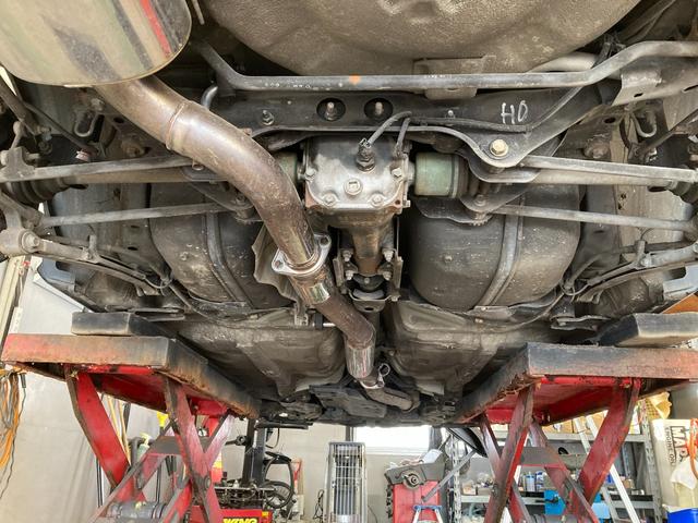 インプレッサ ＷＲＸ　ＳＴｉ　アプライドＣ　ＤＣＣＤ　ブリッツ車高調　ＨＫＳマフラー　ＳＴＩ１８インチＡＷ　ＤＥＦＩ３連メーター　ＳＴＩブースト計　ＭＯＭＯステアリング　ストラーダナビ　Ｔベル交換済　取説　道外仕入車（14枚目）