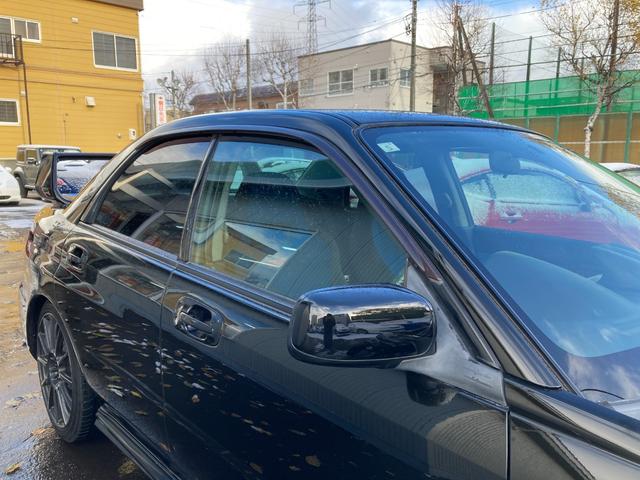 インプレッサ ＷＲＸ　ＳＴｉ　アプライドＣ　ＤＣＣＤ　ブリッツ車高調　ＨＫＳマフラー　ＳＴＩ１８インチＡＷ　ＤＥＦＩ３連メーター　ＳＴＩブースト計　ＭＯＭＯステアリング　ストラーダナビ　Ｔベル交換済　取説　道外仕入車（22枚目）