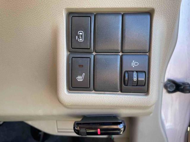 ルークス Ｇ　４ＷＤ　ＥＴＣ　電動スライドドア　スマートキー　電動格納ミラー　シートヒーター　ベンチシート　ＣＶＴ　盗難防止システム　ＡＢＳ　ＣＤ　アルミホイール　衝突安全ボディ　エアコン　パワーステアリング（5枚目）