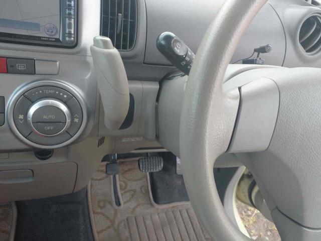 タント X 4WD ETC スライドドア ナビ TV スマートキー ベンチシート AT 盗難防止システム ABS 衝突安全ボディ エアコン パワーステアリング パワーウィンドウ(6枚目)