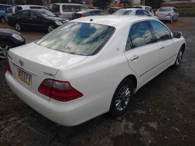 クラウン Rサルーンi-Four60thスペシャルED 4WD ETC オートクルーズコントロール バックカメラ ナビ アルミホイール HID AT スマートキー 電動格納ミラー 盗難防止システム パワーシート CD MD 衝突安全ボディ ABS ESC(17枚目)