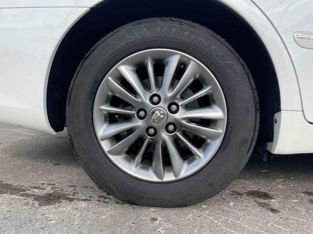 クラウン Rサルーンi-Four60thスペシャルED 4WD ETC オートクルーズコントロール バックカメラ ナビ アルミホイール HID AT スマートキー 電動格納ミラー 盗難防止システム パワーシート CD MD 衝突安全ボディ ABS ESC(30枚目)