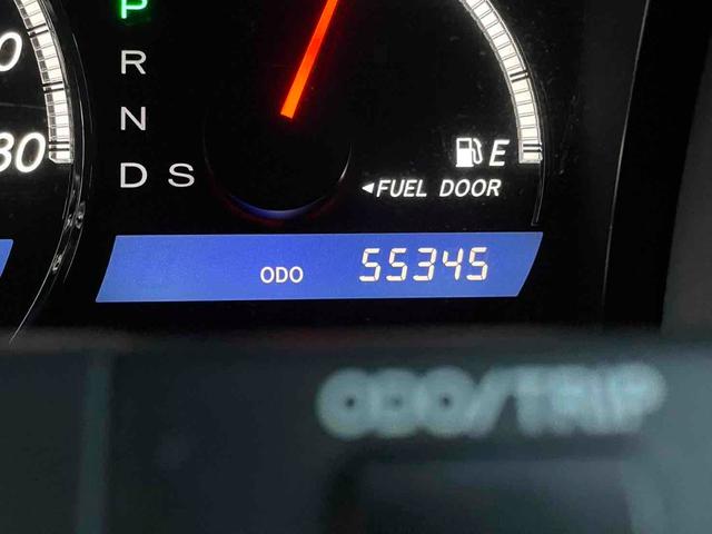 クラウン Rサルーンi-Four60thスペシャルED 4WD ETC オートクルーズコントロール バックカメラ ナビ アルミホイール HID AT スマートキー 電動格納ミラー 盗難防止システム パワーシート CD MD 衝突安全ボディ ABS ESC(35枚目)