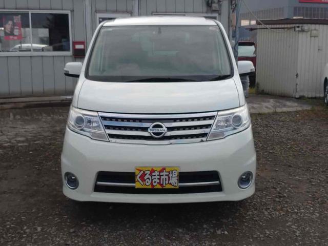 セレナ ハイウェイスター　Ｖセレクション　４ＷＤ　ＥＴＣ　ナビ　ＴＶ　両側電動スライドドア　オートライト　ＨＩＤ　スマートキー　電動格納ミラー　後席モニター　３列シート　ウォークスルー　ＣＶＴ　アルミホイール　盗難防止システム　衝突安全ボディ（12枚目）