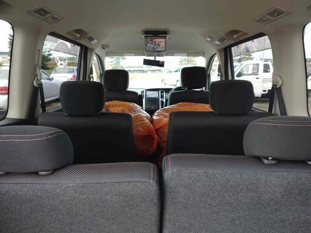 セレナ ハイウェイスター　Ｖセレクション　４ＷＤ　ＥＴＣ　ナビ　ＴＶ　両側電動スライドドア　オートライト　ＨＩＤ　スマートキー　電動格納ミラー　後席モニター　３列シート　ウォークスルー　ＣＶＴ　アルミホイール　盗難防止システム　衝突安全ボディ（22枚目）