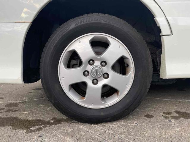 セレナ ハイウェイスター　Ｖセレクション　４ＷＤ　ＥＴＣ　ナビ　ＴＶ　両側電動スライドドア　オートライト　ＨＩＤ　スマートキー　電動格納ミラー　後席モニター　３列シート　ウォークスルー　ＣＶＴ　アルミホイール　盗難防止システム　衝突安全ボディ（33枚目）