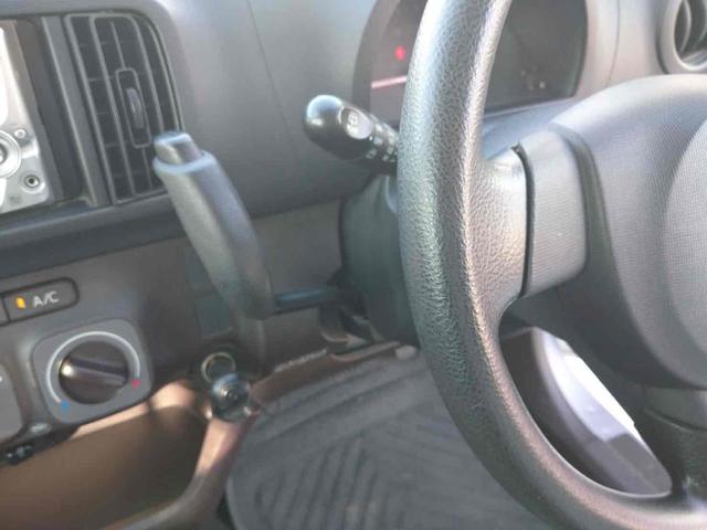 パッソ Ｘ　クツロギ　４ＷＤ　ドライブレコーダー　ＥＴＣ　スマートキー　電動格納ミラー　ＣＶＴ　盗難防止システム　衝突安全ボディ　記録簿　ベンチシート　ＡＢＳ　ＣＤ　ＭＤ　エアコン　パワーステアリング　パワーウィンドウ（8枚目）