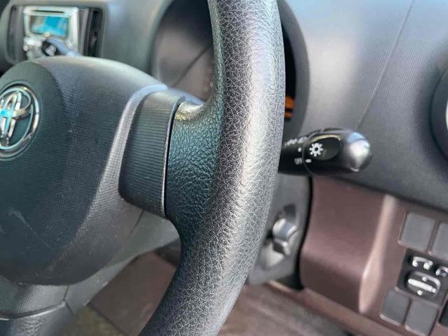 パッソ Ｘ　クツロギ　４ＷＤ　ドライブレコーダー　ＥＴＣ　スマートキー　電動格納ミラー　ＣＶＴ　盗難防止システム　衝突安全ボディ　記録簿　ベンチシート　ＡＢＳ　ＣＤ　ＭＤ　エアコン　パワーステアリング　パワーウィンドウ（9枚目）