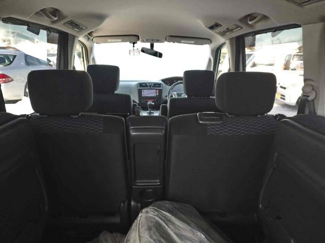 セレナ ２０Ｘ　４ＷＤ　夏冬タイヤＡＷ付き　ドライブレコーダー　ＥＴＣ　バックカメラ　ナビ　ＴＶ　オートクルーズコントロール　両側電動スライドドア　スマートキー　アイドリングストップ　　３列シート　フルフラット（12枚目）