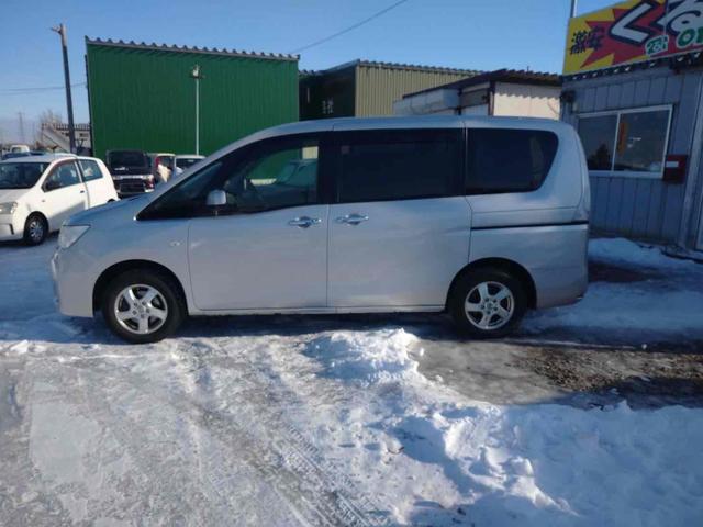 セレナ ２０Ｘ　４ＷＤ　夏冬タイヤＡＷ付き　ドライブレコーダー　ＥＴＣ　バックカメラ　ナビ　ＴＶ　オートクルーズコントロール　両側電動スライドドア　スマートキー　アイドリングストップ　　３列シート　フルフラット（20枚目）