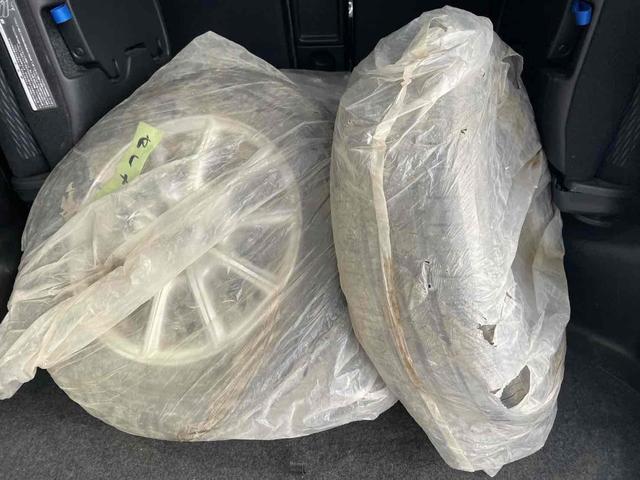 セレナ ２０Ｘ　４ＷＤ　夏冬タイヤＡＷ付き　ドライブレコーダー　ＥＴＣ　バックカメラ　ナビ　ＴＶ　オートクルーズコントロール　両側電動スライドドア　スマートキー　アイドリングストップ　　３列シート　フルフラット（33枚目）