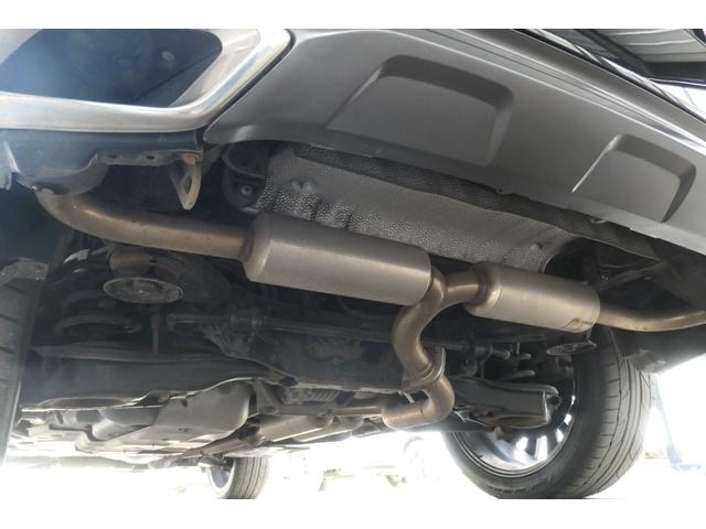 ＲＸ ＲＸ３００　バージョンＬ　レクサスセーフティシステム　寒冷地仕様　夏冬タイヤ　サンルーフ　社外マフラー　後席モニター　純正キー一体型エンジンスターター　メーカーＯＰナビ　ＤＴＶ　Ｂｌｕｅｔｏｏｔｈ　パノラミックビューモニター（18枚目）