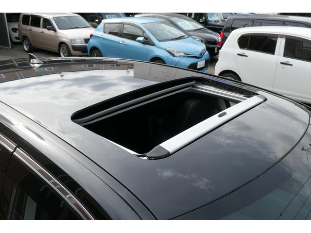 ＲＸ ＲＸ３００　バージョンＬ　レクサスセーフティシステム　寒冷地仕様　夏冬タイヤ　サンルーフ　社外マフラー　後席モニター　純正キー一体型エンジンスターター　メーカーＯＰナビ　ＤＴＶ　Ｂｌｕｅｔｏｏｔｈ　パノラミックビューモニター（20枚目）