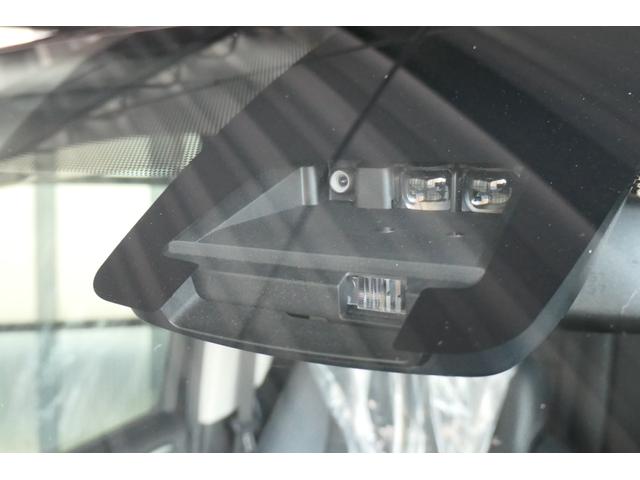 エスクァイア Gi 寒冷地仕様 トヨタセーフティセンス 夏冬タイヤ SDナビ TV Bluetooth フリップダウンモニター 前後ドラレコ ETC 両側電動パワースライドドア ハーフレザーシート シートヒーター(11枚目)