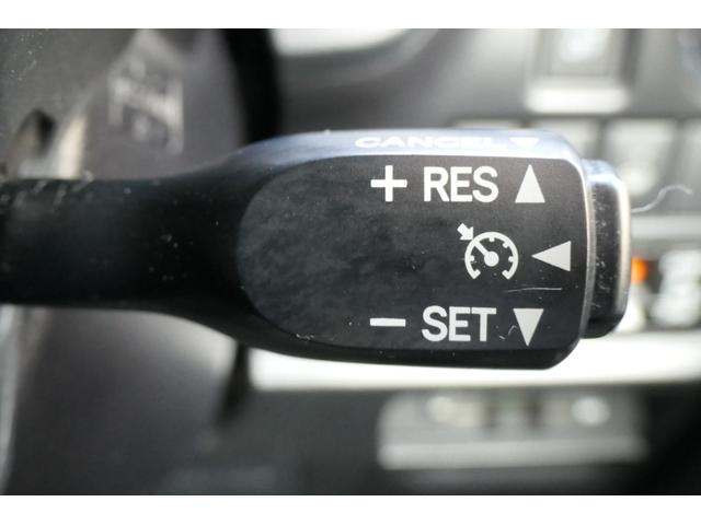 エスクァイア Gi 寒冷地仕様 トヨタセーフティセンス 夏冬タイヤ SDナビ TV Bluetooth フリップダウンモニター 前後ドラレコ ETC 両側電動パワースライドドア ハーフレザーシート シートヒーター(26枚目)