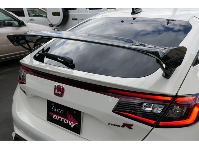 シビック タイプR レーシングブラックパッケージ ワンオーナー ホンダセンシング 6MT 19インチブラックAW リアスポイラー ブレンボキャリパー ホンダコネクト9インチナビTV Bluetooth バックカメラ ワイヤレス充電器 ETC2.0(15枚目)