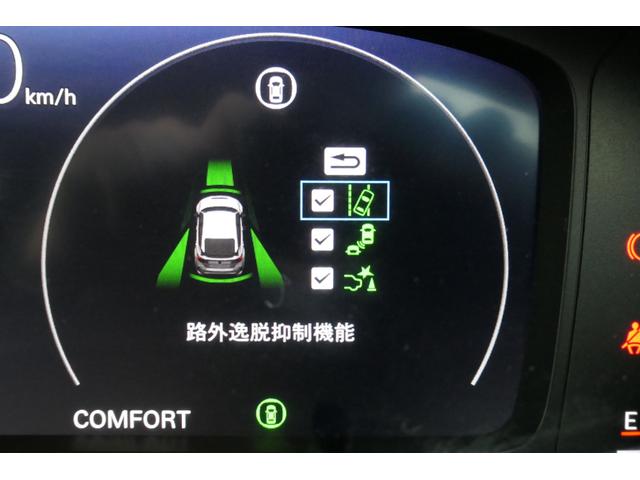 シビック タイプR レーシングブラックパッケージ ワンオーナー ホンダセンシング 6MT 19インチブラックAW リアスポイラー ブレンボキャリパー ホンダコネクト9インチナビTV Bluetooth バックカメラ ワイヤレス充電器 ETC2.0(19枚目)