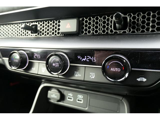 シビック タイプR レーシングブラックパッケージ ワンオーナー ホンダセンシング 6MT 19インチブラックAW リアスポイラー ブレンボキャリパー ホンダコネクト9インチナビTV Bluetooth バックカメラ ワイヤレス充電器 ETC2.0(27枚目)