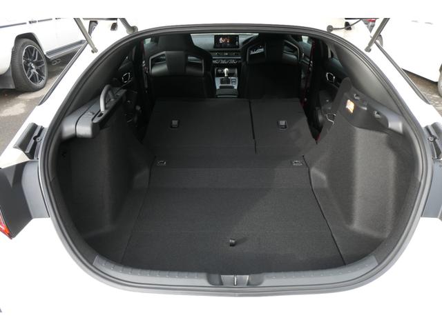 シビック タイプR レーシングブラックパッケージ ワンオーナー ホンダセンシング 6MT 19インチブラックAW リアスポイラー ブレンボキャリパー ホンダコネクト9インチナビTV Bluetooth バックカメラ ワイヤレス充電器 ETC2.0(35枚目)