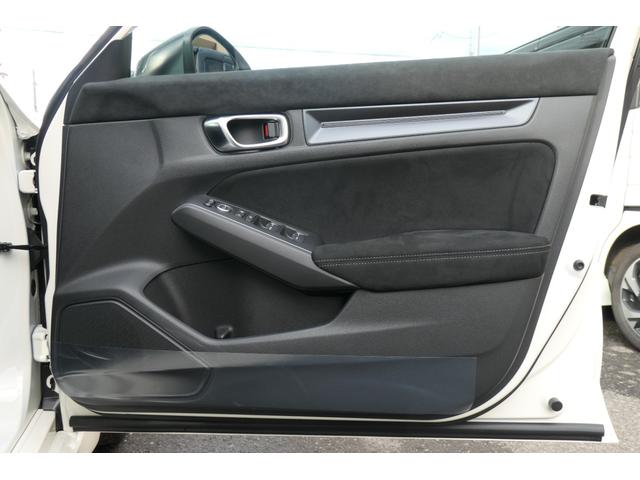 シビック タイプR レーシングブラックパッケージ ワンオーナー ホンダセンシング 6MT 19インチブラックAW リアスポイラー ブレンボキャリパー ホンダコネクト9インチナビTV Bluetooth バックカメラ ワイヤレス充電器 ETC2.0(36枚目)