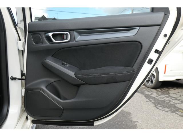 シビック タイプR レーシングブラックパッケージ ワンオーナー ホンダセンシング 6MT 19インチブラックAW リアスポイラー ブレンボキャリパー ホンダコネクト9インチナビTV Bluetooth バックカメラ ワイヤレス充電器 ETC2.0(38枚目)